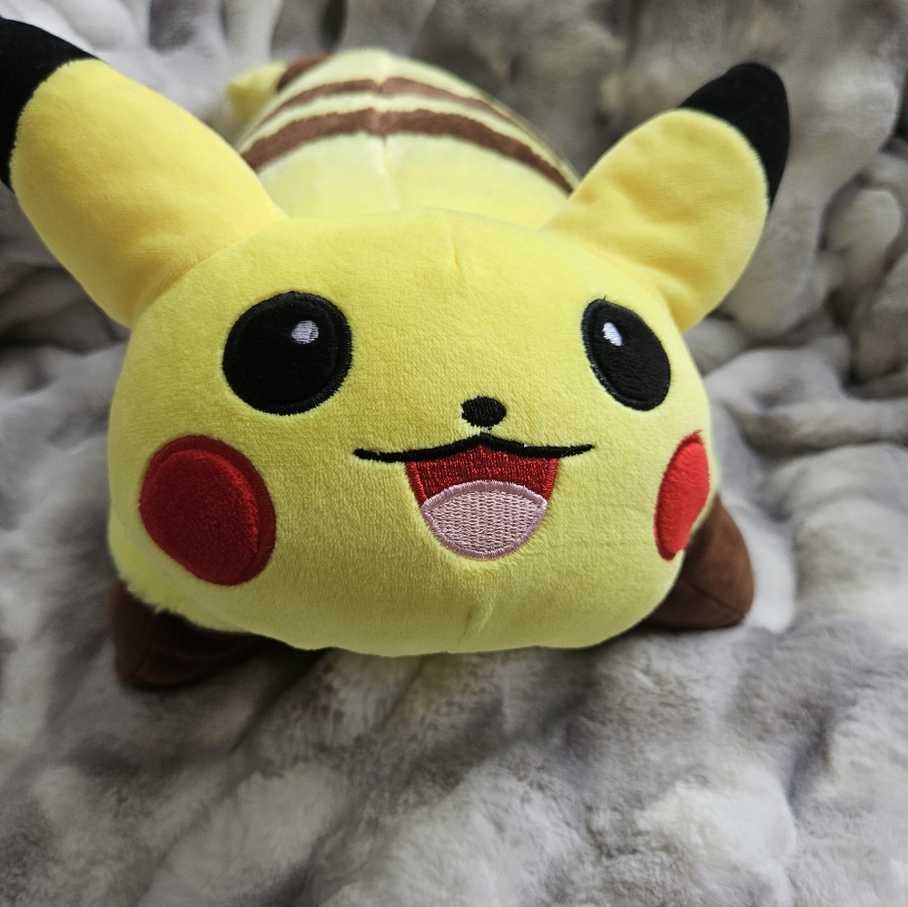 Pokémon pillow/toy 2 in 1, pillow size: approx 17x13 in